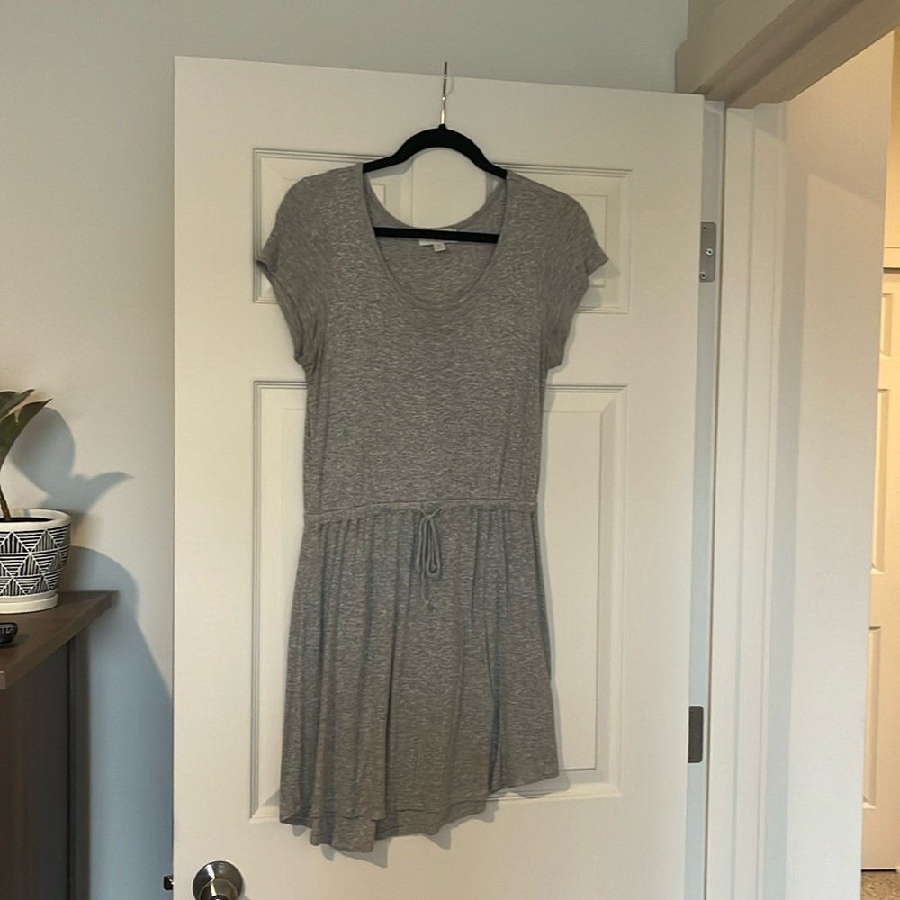 Olive and Oak dress. Gray and medium. Good condition.